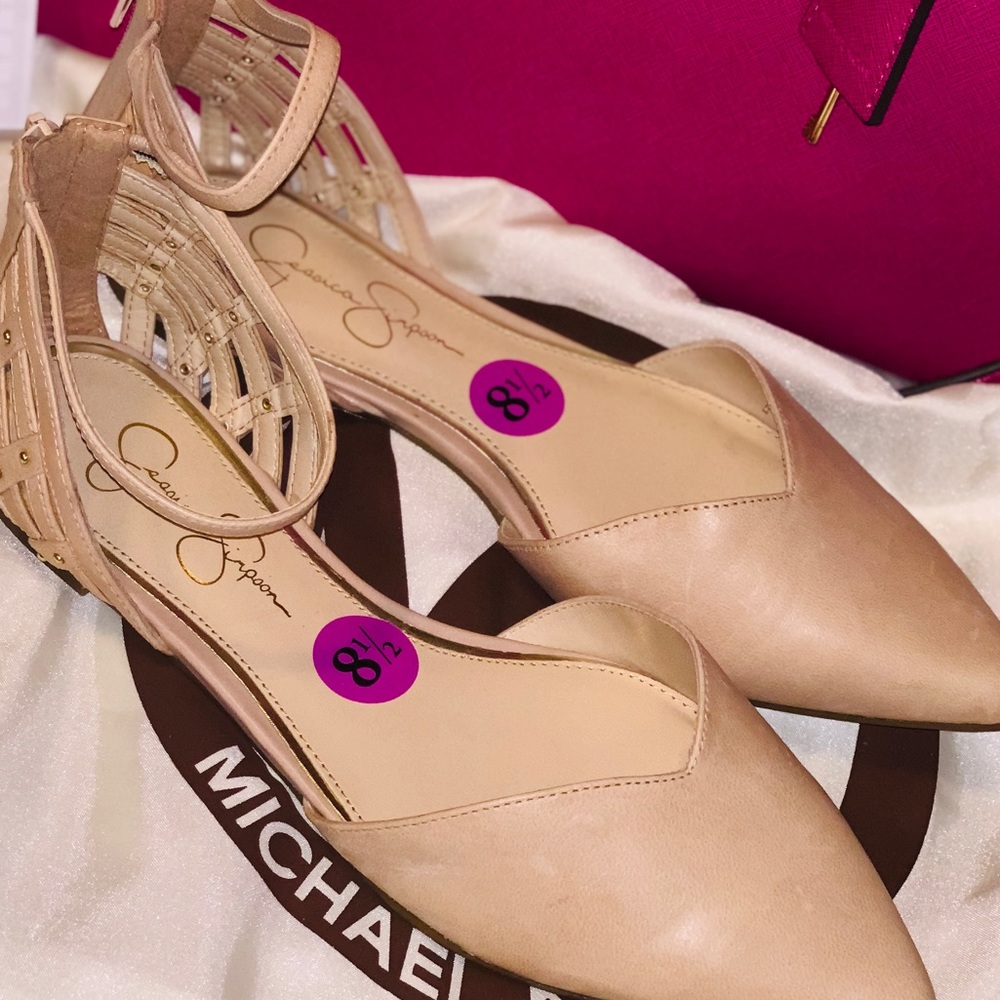 Cute Flatas 🥰🥿